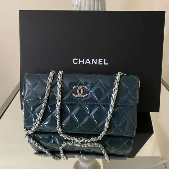 CHANEL Handbags - 🔥 Chanel Quilted Patent Leather WOC 🔥